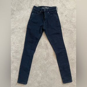 Women’s Universal Thread jeans size 0/25S